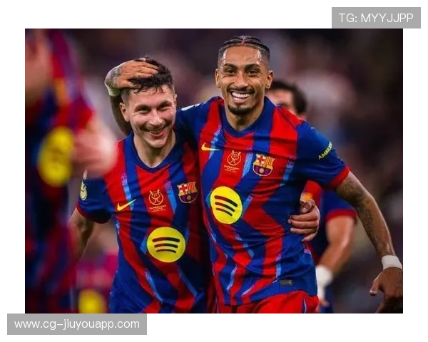 巴萨通过短传撕裂防线，拉菲尼亚抽射被门柱拒绝