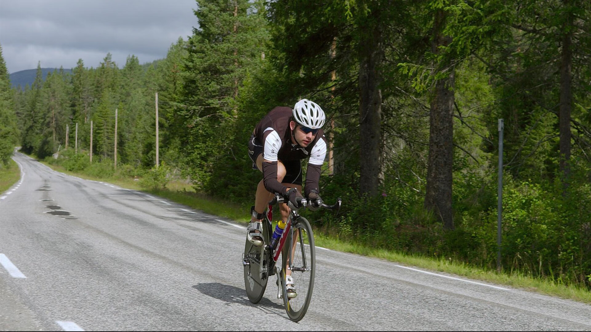 恩多比·恩乔:在比赛中用精湛的脚法和战术能力帮助南非队扩大战果